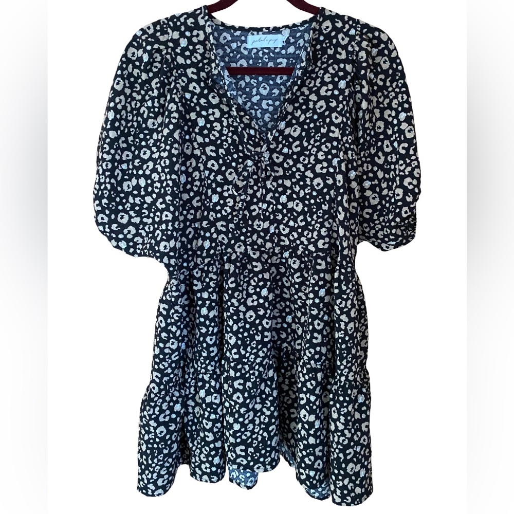 Petal + Pup black and tan animal print puff sleeve v-neck mini dress size 4